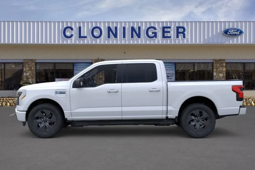 2025 Ford F-150 Lightning photo 1