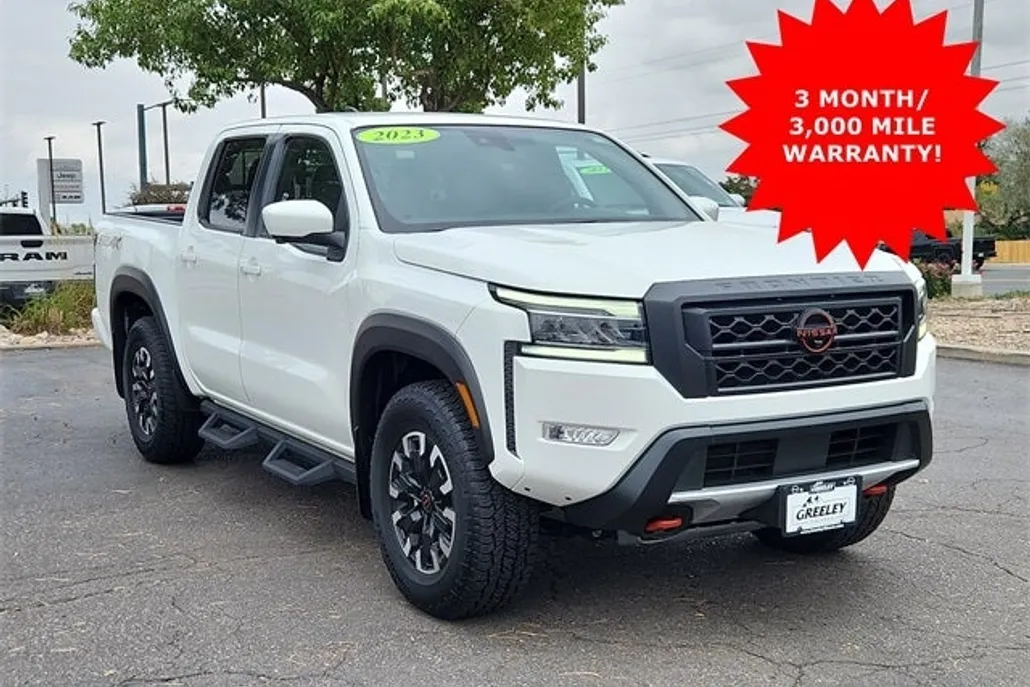 2023 Nissan Frontier PRO-4X photo 1