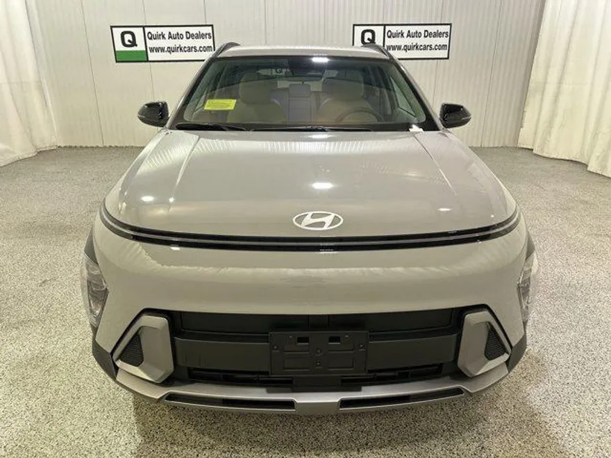 2026 Hyundai Kona SEL photo 1