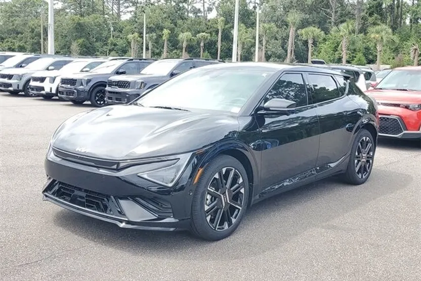 2025 Kia EV6 GT-Line photo 1