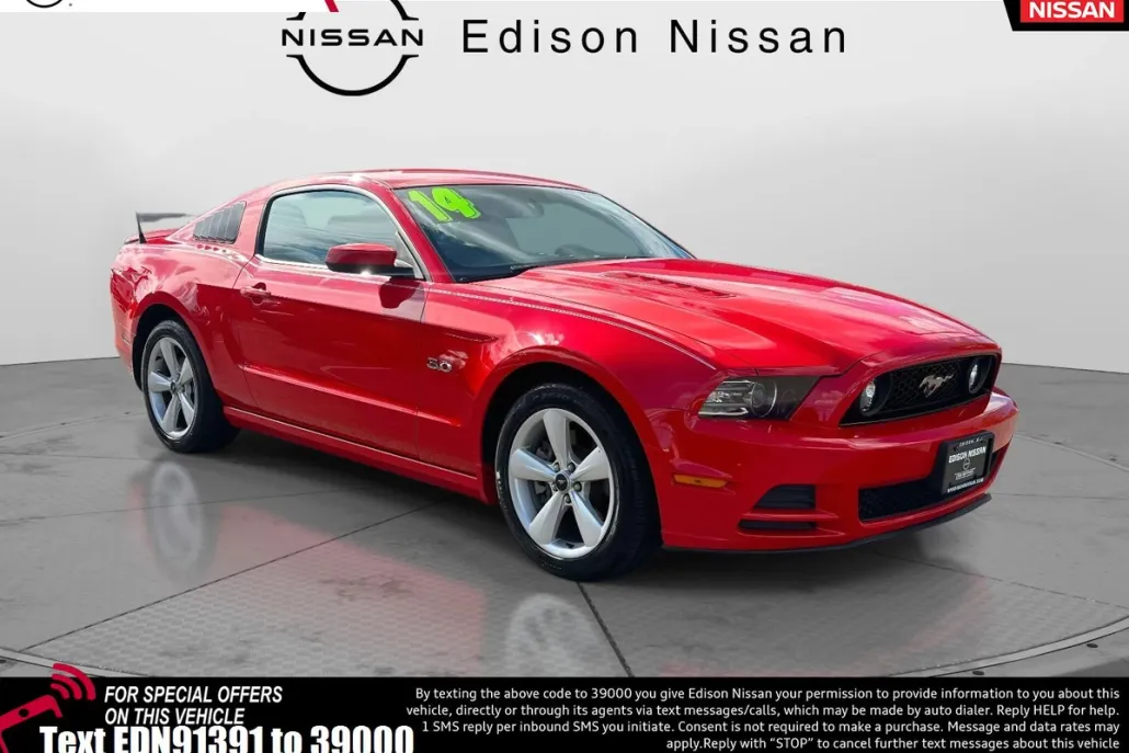 2014 Ford Mustang GT photo 1