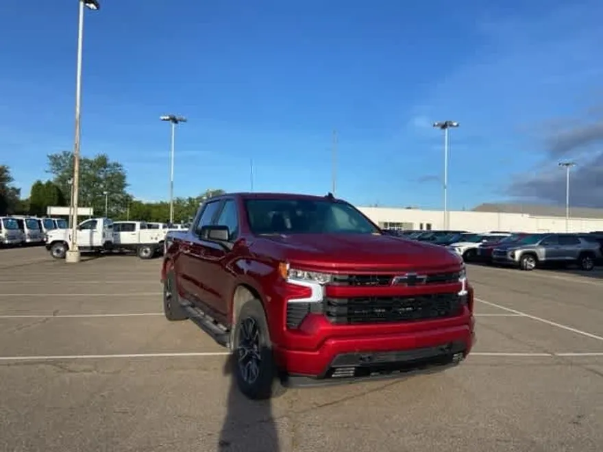 2023 Chevrolet Silverado 1500 RST photo 1