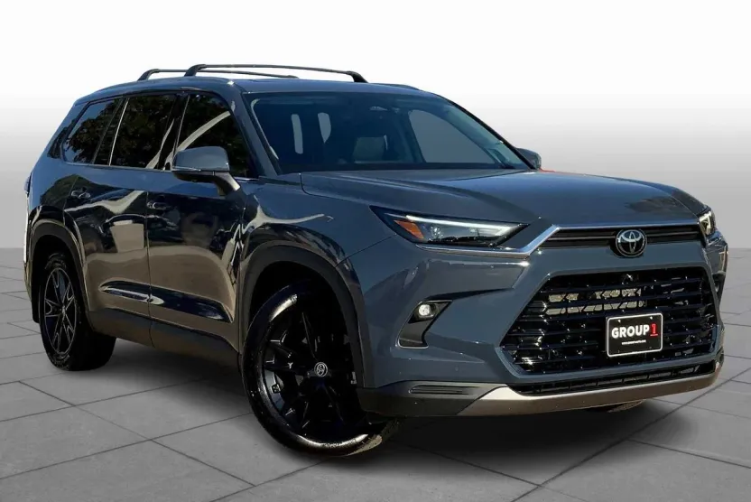 2024 Toyota Grand Highlander Limited photo 1