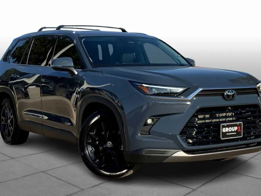 2024 Toyota Grand Highlander Limited photo 1
