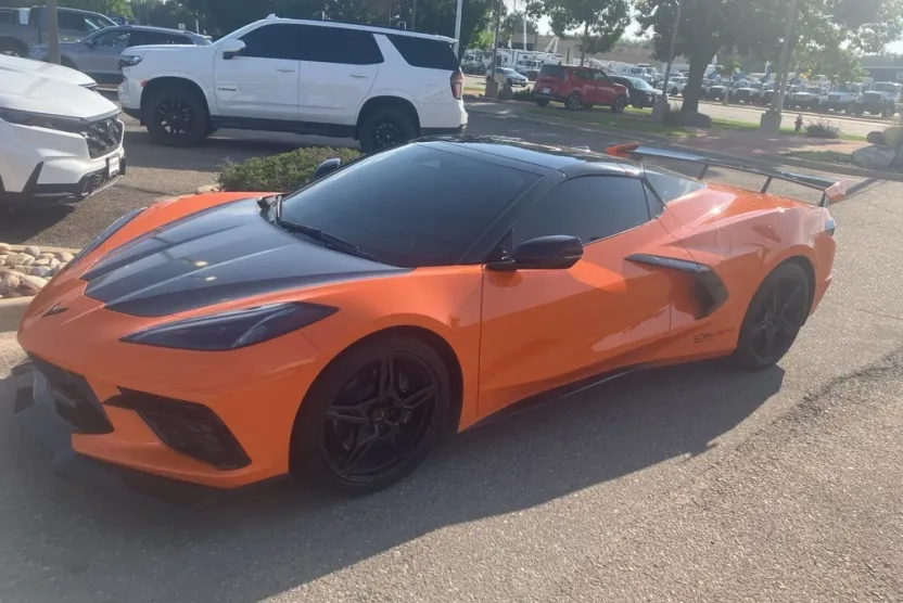 2024 Chevrolet Corvette Stingray 1LT photo 1