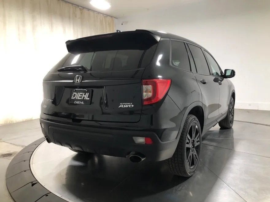 2019 Honda Passport Sport photo 1
