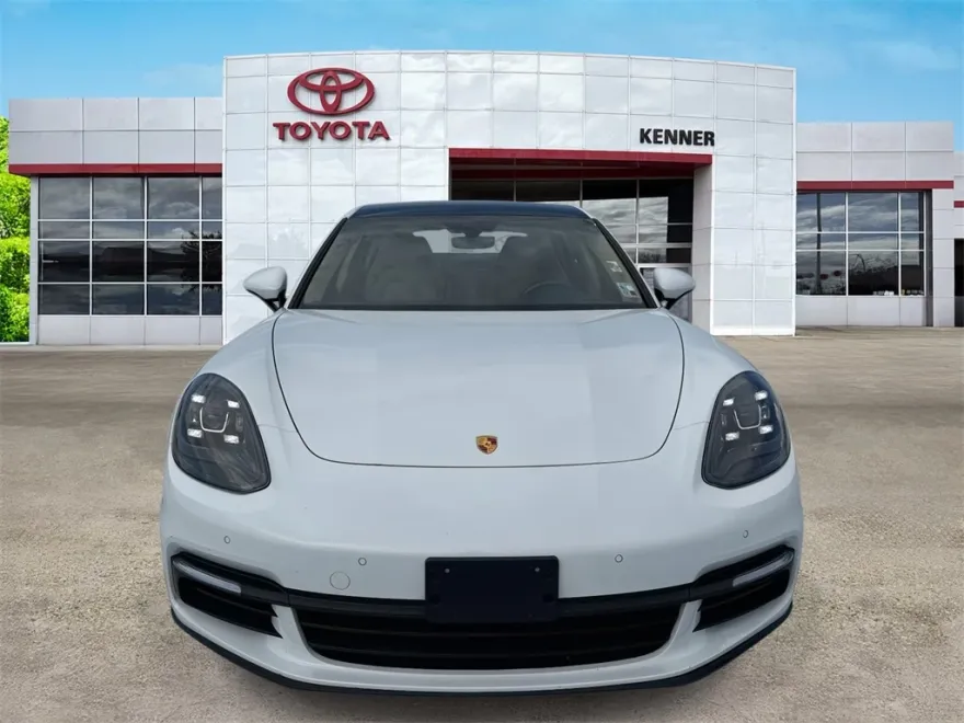 2020 Porsche Panamera 4 photo 1