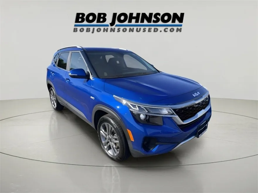 2023 Kia Seltos S photo 1