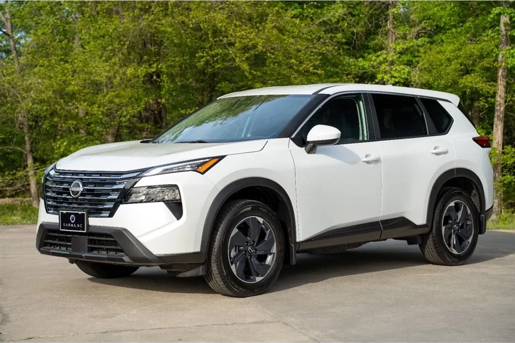 2024 Nissan Rogue SV photo 1