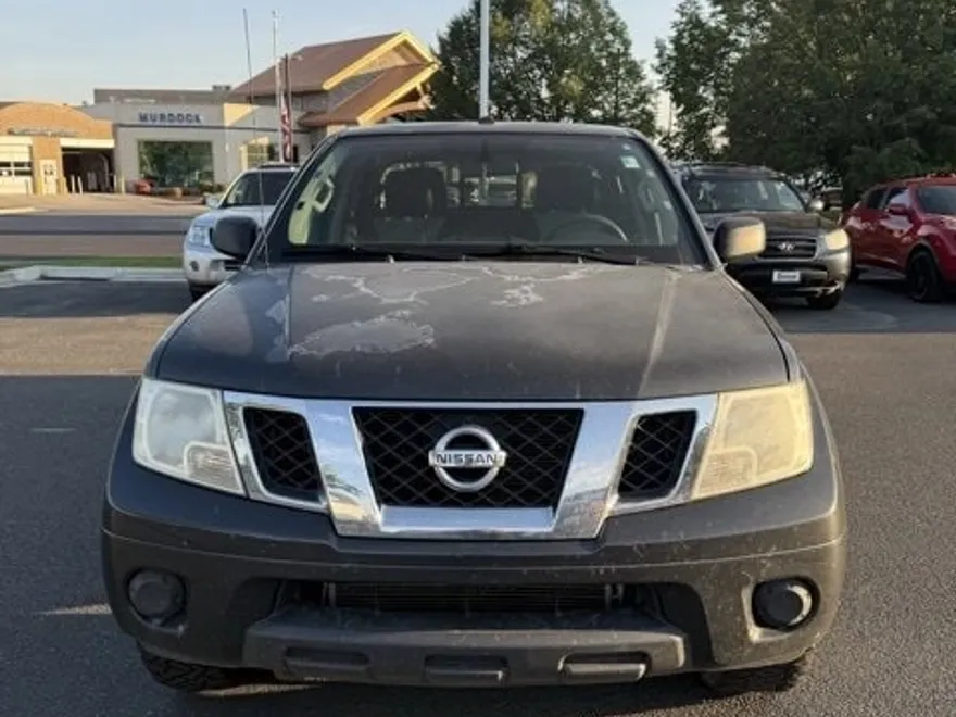 2014 Nissan Frontier SV photo 1