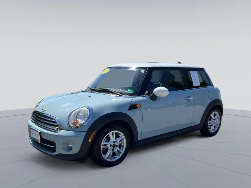 2011 Mini Cooper Base photo 1