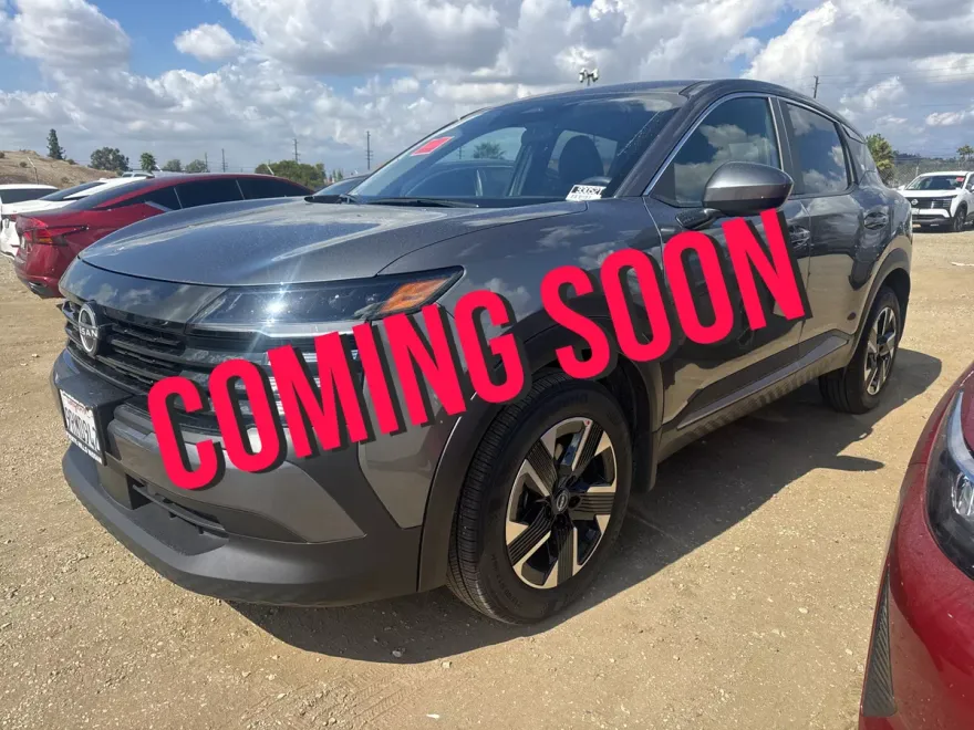 2025 Nissan Kicks SV photo 1