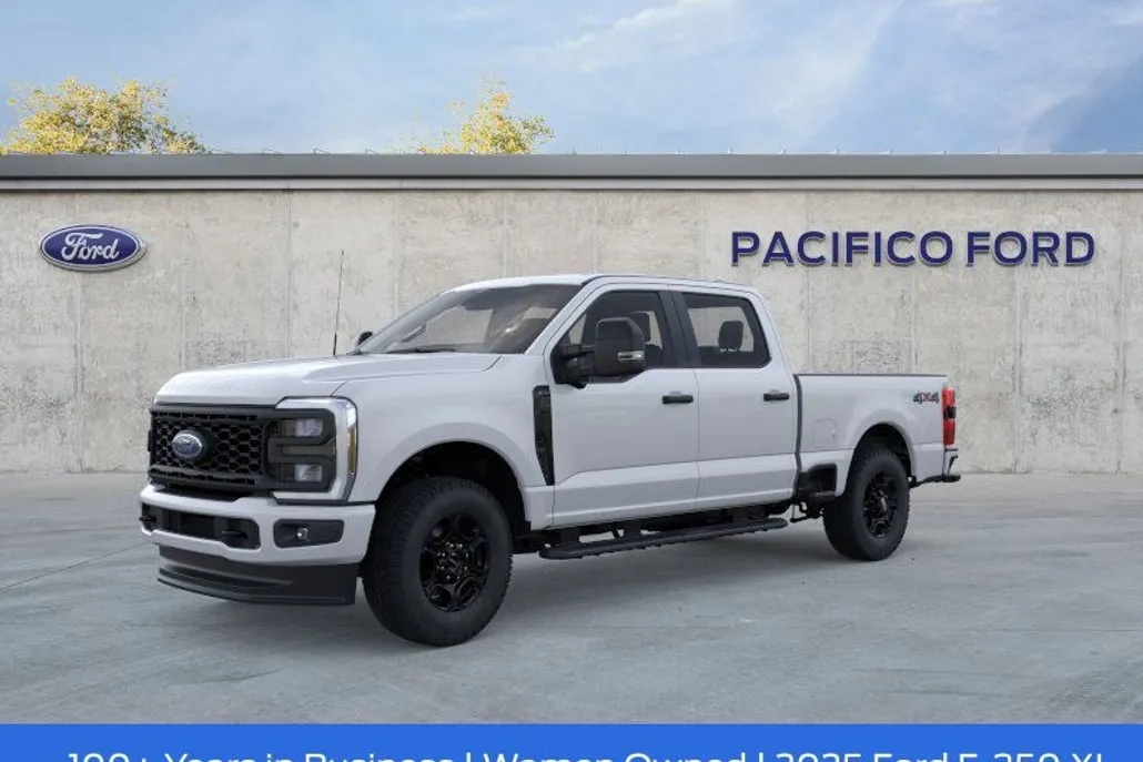 2025 Ford F-350 XL photo 1