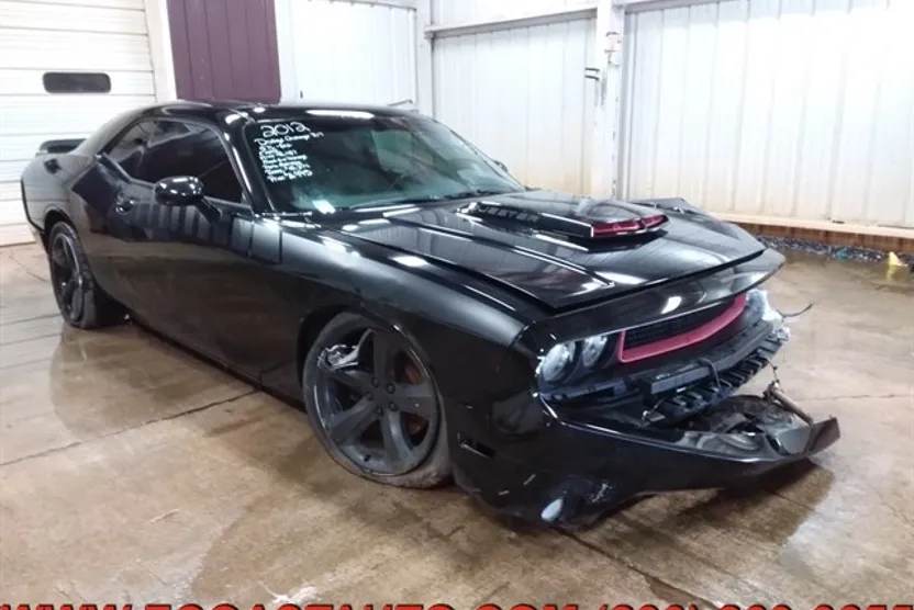 2012 Dodge Challenger R/T Plus photo 1