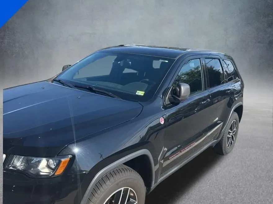 2017 Jeep Grand Cherokee Trailhawk photo 1