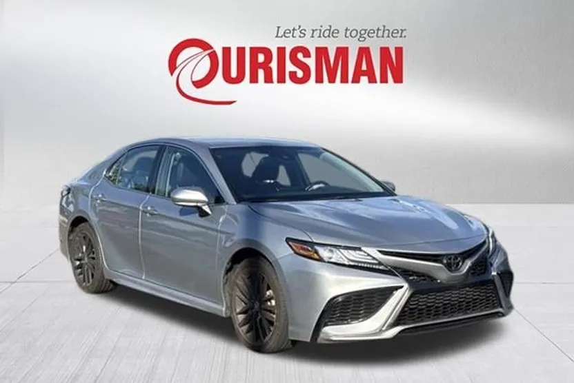 2023 Toyota Camry XSE photo 1