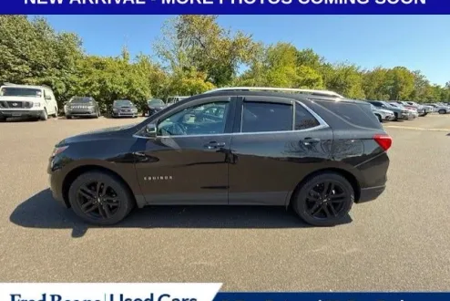 2020 Chevrolet Equinox LT photo 2