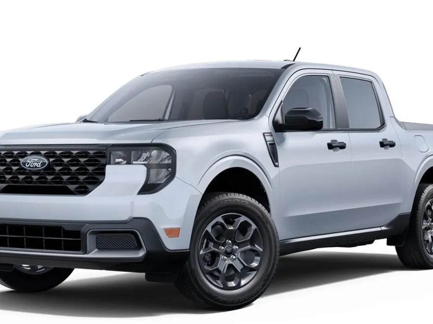 2025 Ford Maverick XLT photo 1