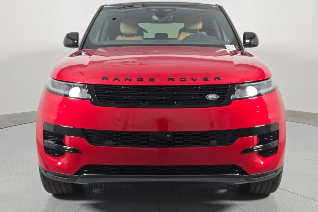 2025 Land Rover Range Rover Sport SE photo 1