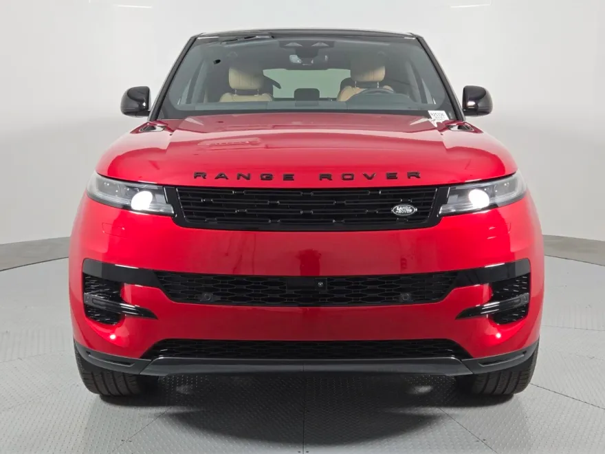 2025 Land Rover Range Rover Sport SE photo 1
