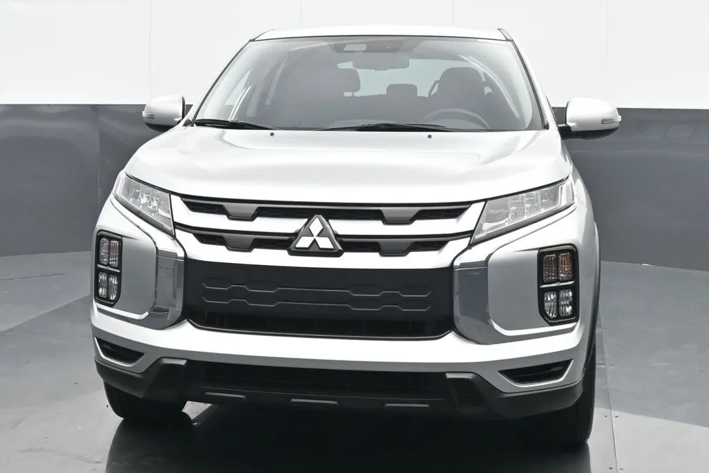2024 Mitsubishi Outlander Sport ES LE SE photo 1