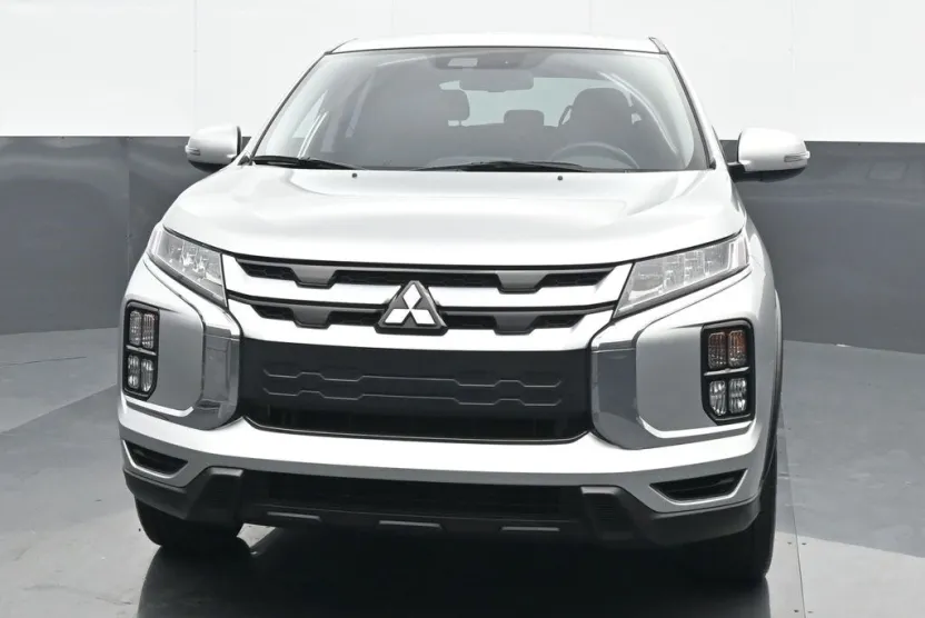 2024 Mitsubishi Outlander Sport ES LE SE photo 1