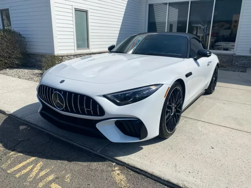 2022 Mercedes Benz SL 55 AMG photo 1