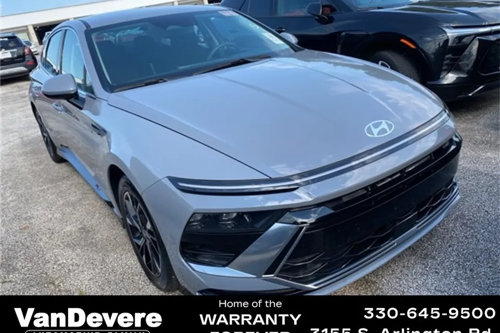 2024 Hyundai Sonata SEL photo 1
