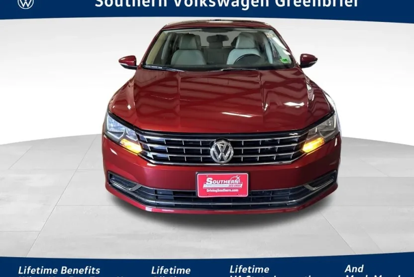 2019 Volkswagen Passat 2.0T Wolfsburg Edition photo 1