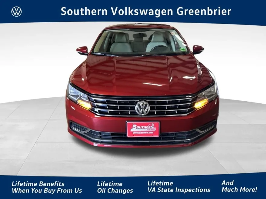 2019 Volkswagen Passat 2.0T Wolfsburg Edition photo 1