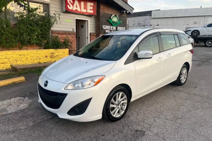 2015 Mazda Mazda5 Sport photo 1
