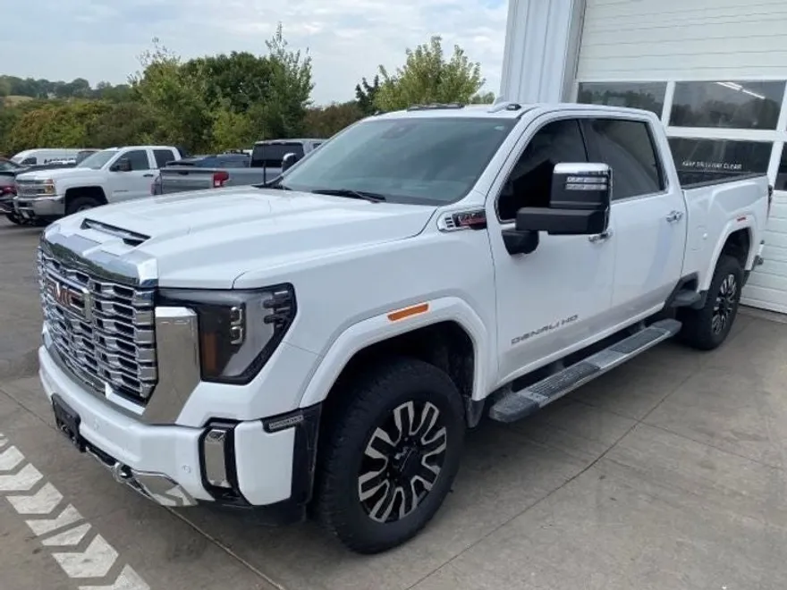 2024 Gmc Sierra 2500 HD Denali photo 1