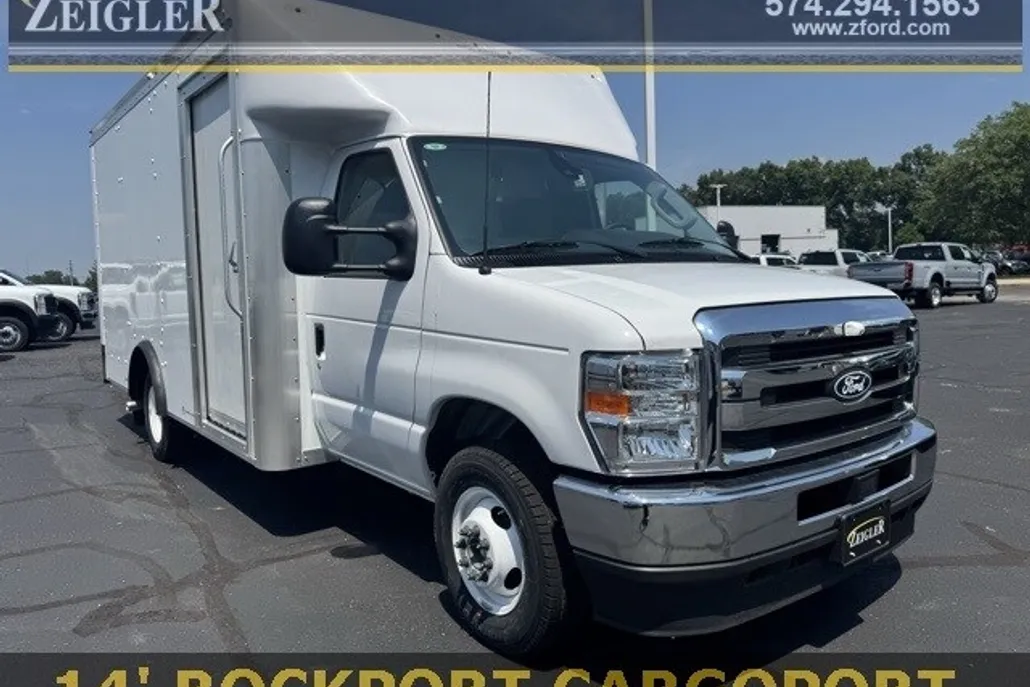 2026 Ford E-350 Base photo 1