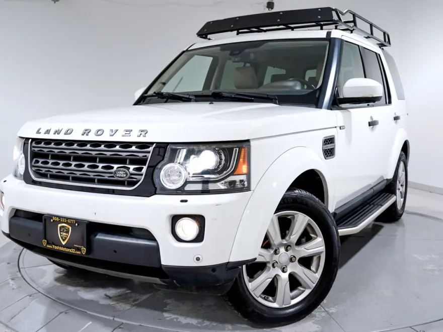 2015 Land Rover LR4 Base photo 1