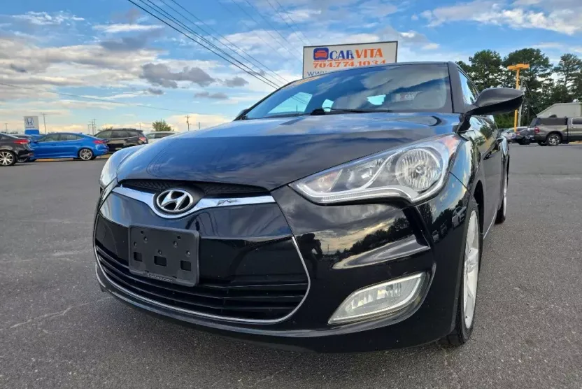 2014 Hyundai Veloster photo 1
