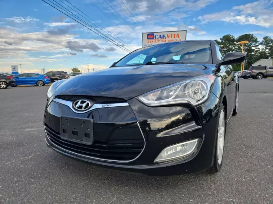 2014 Hyundai Veloster photo 1
