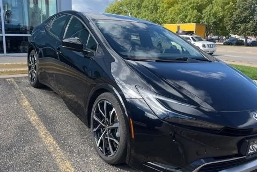 2023 Toyota Prius Prime XSE Premium photo 1