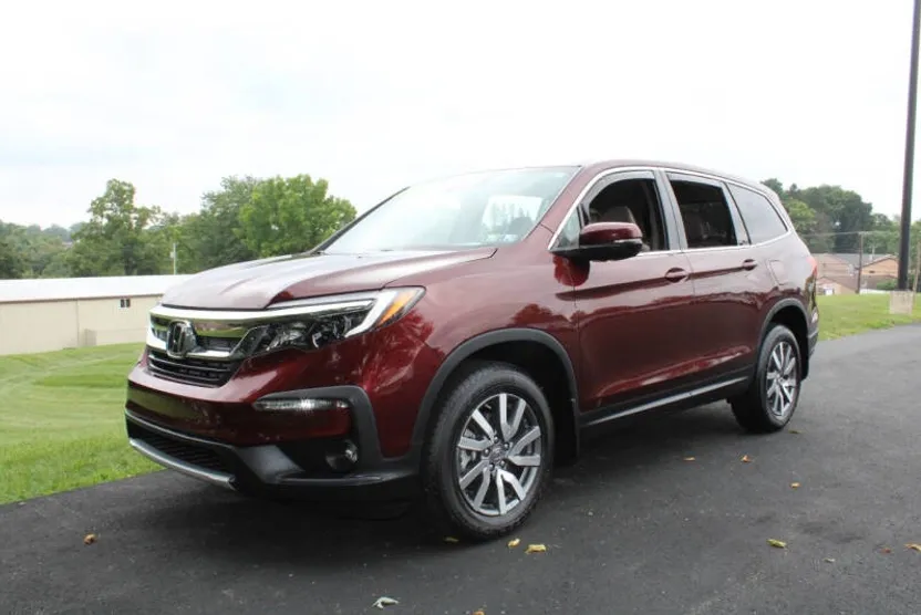 2021 Honda Pilot EX photo 1