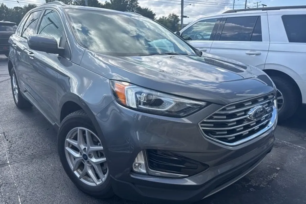 2021 Ford Edge SEL photo 1