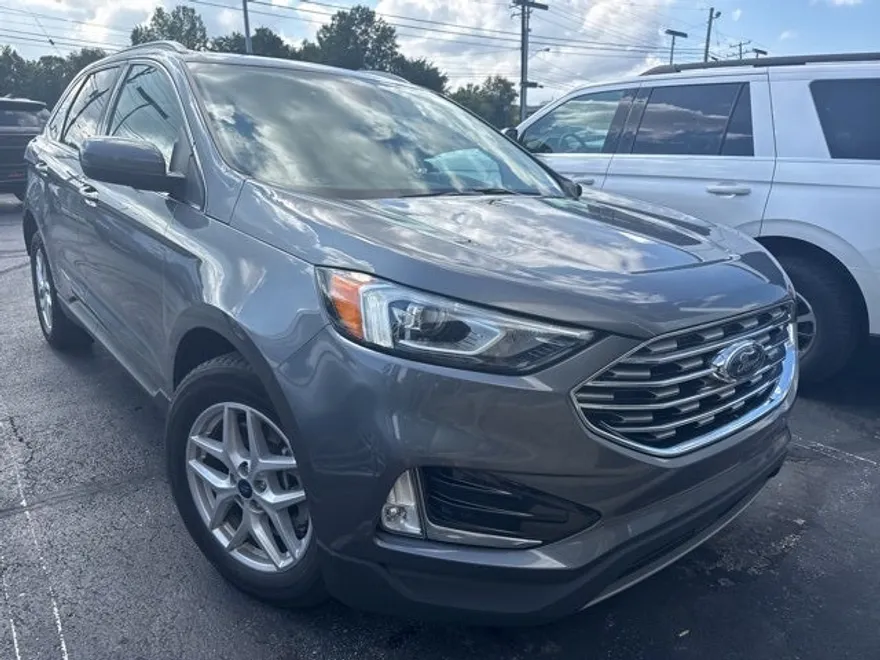 2021 Ford Edge SEL photo 1