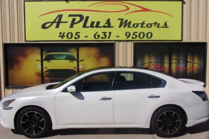 2012 Nissan Maxima S photo 1