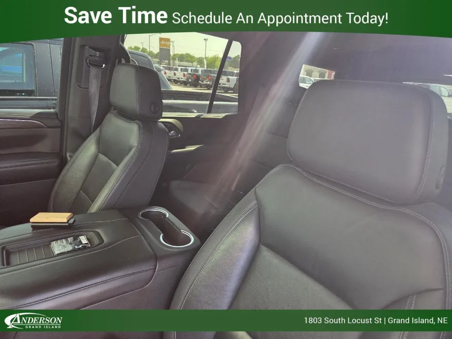2021 Chevrolet Tahoe Z71 photo 1