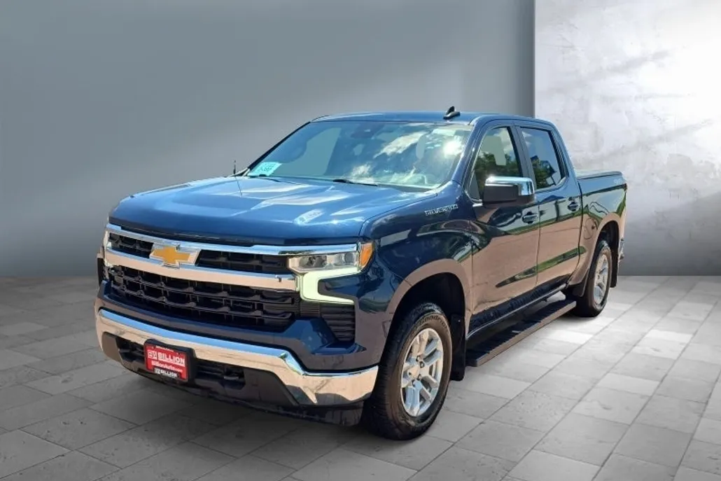 2023 Chevrolet Silverado 1500 LT photo 1