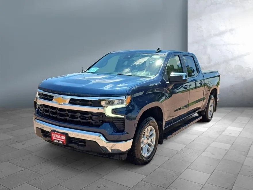 2023 Chevrolet Silverado 1500 LT photo 1