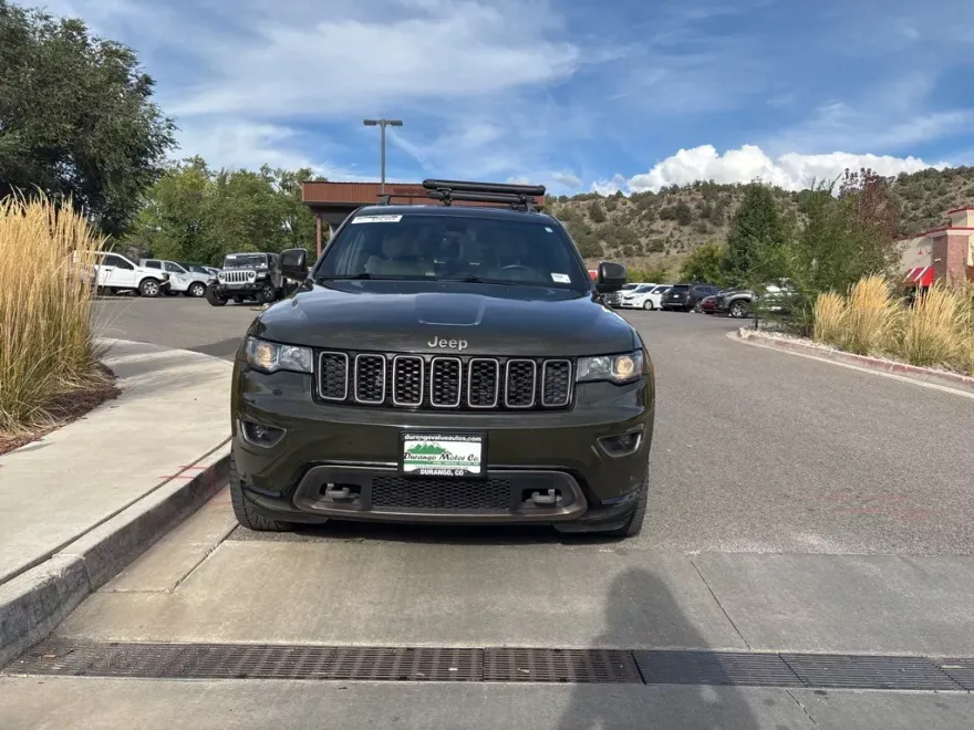 2017 Jeep Grand Cherokee Limited photo 1