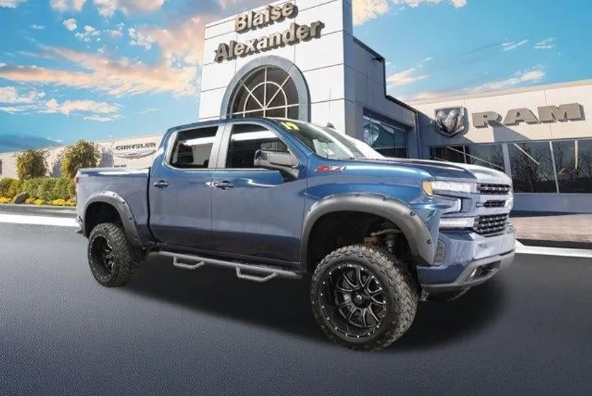 2019 Chevrolet Silverado 1500 RST photo 1