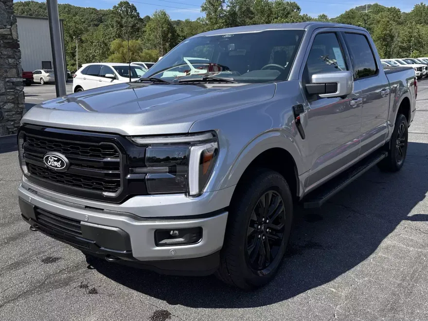 2025 Ford F-150 Lariat photo 1