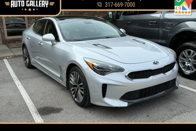 2018 Kia Stinger Premium photo 1