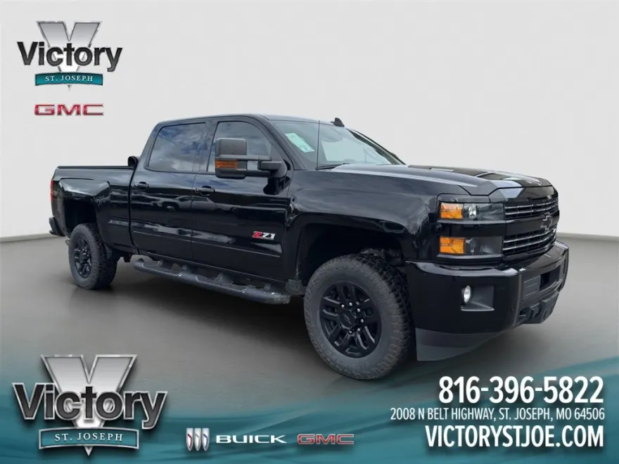 2017 Chevrolet Silverado 2500HD LT photo 1