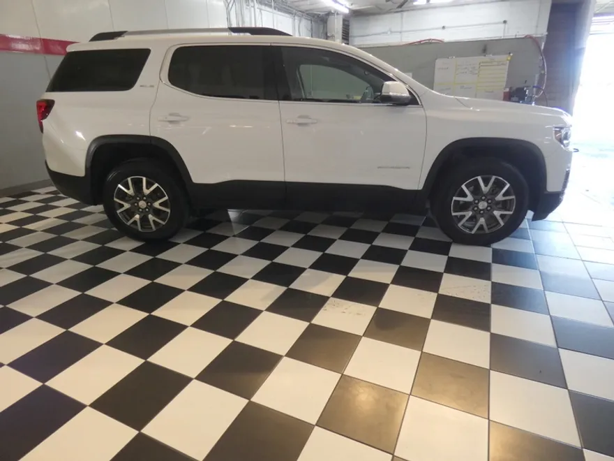 2023 Gmc Acadia SLE photo 1